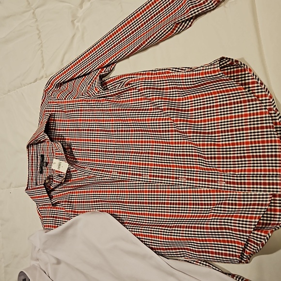 Banana Republic Dress Shirts - Picture 4 of 4